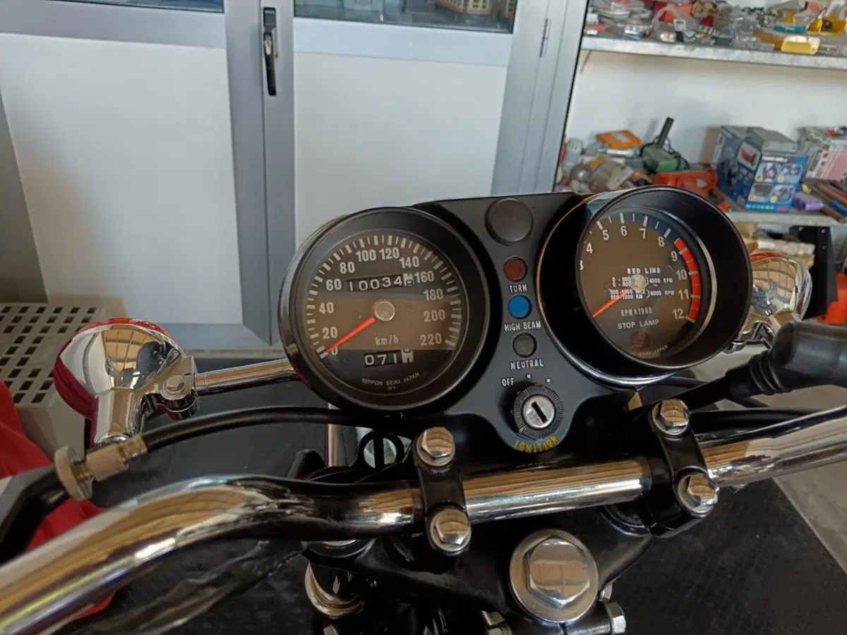 Kawasaki Kawasaki mach 3 500 (5)