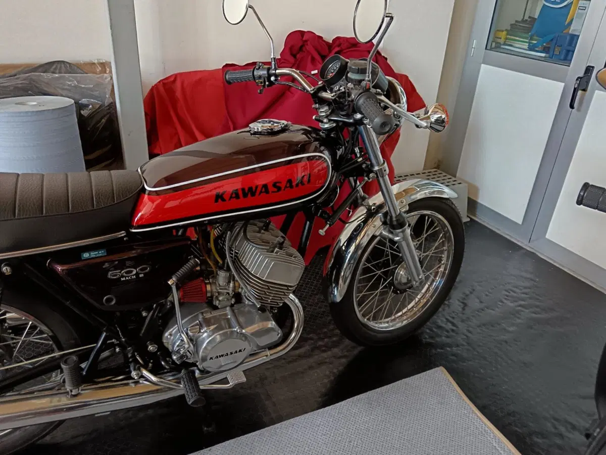 Kawasaki Kawasaki mach 3 500 (6)