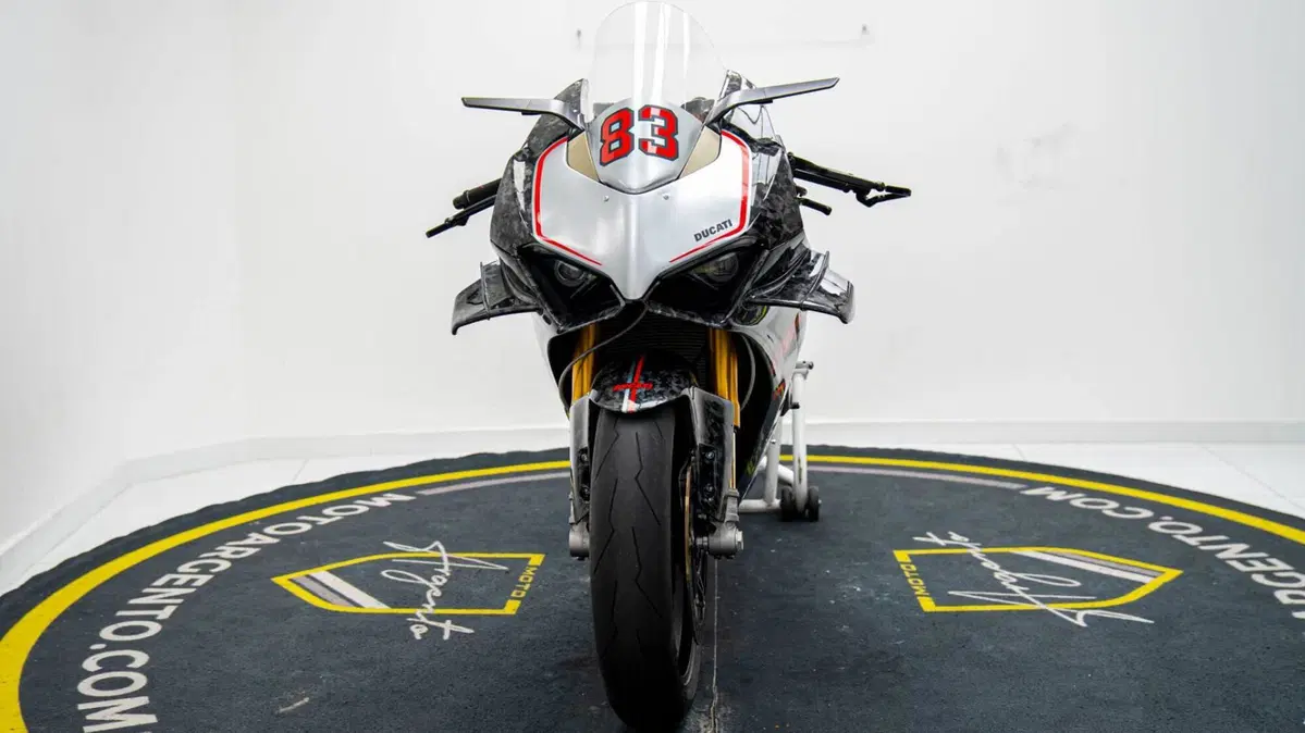 Ducati Panigale V4 S 1100 (2021) (9)