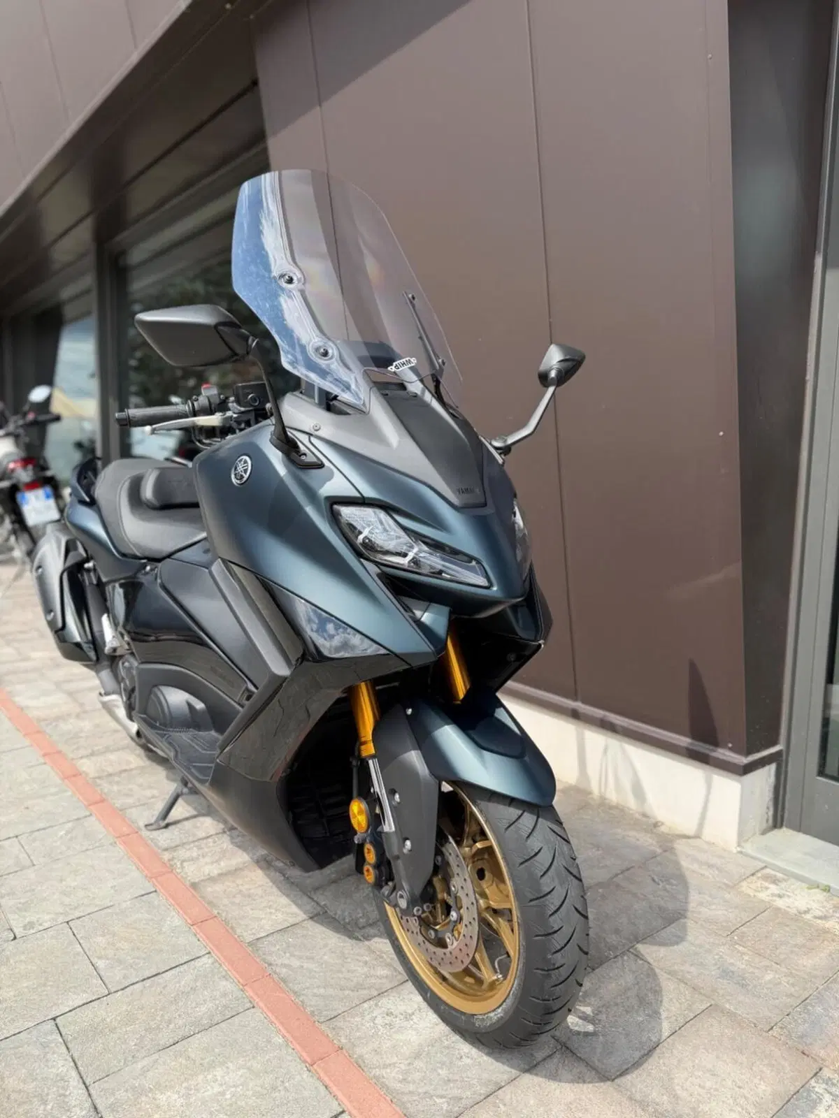 Yamaha T-Max 560 Tech Max (2022 - 24) (3)