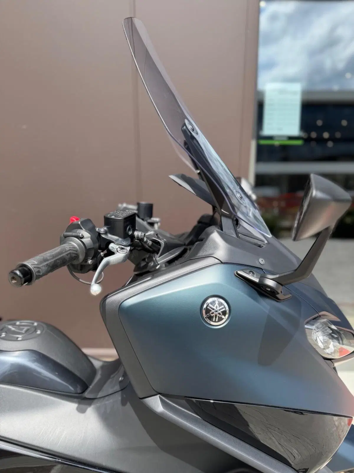 Yamaha T-Max 560 Tech Max (2022 - 24) (7)