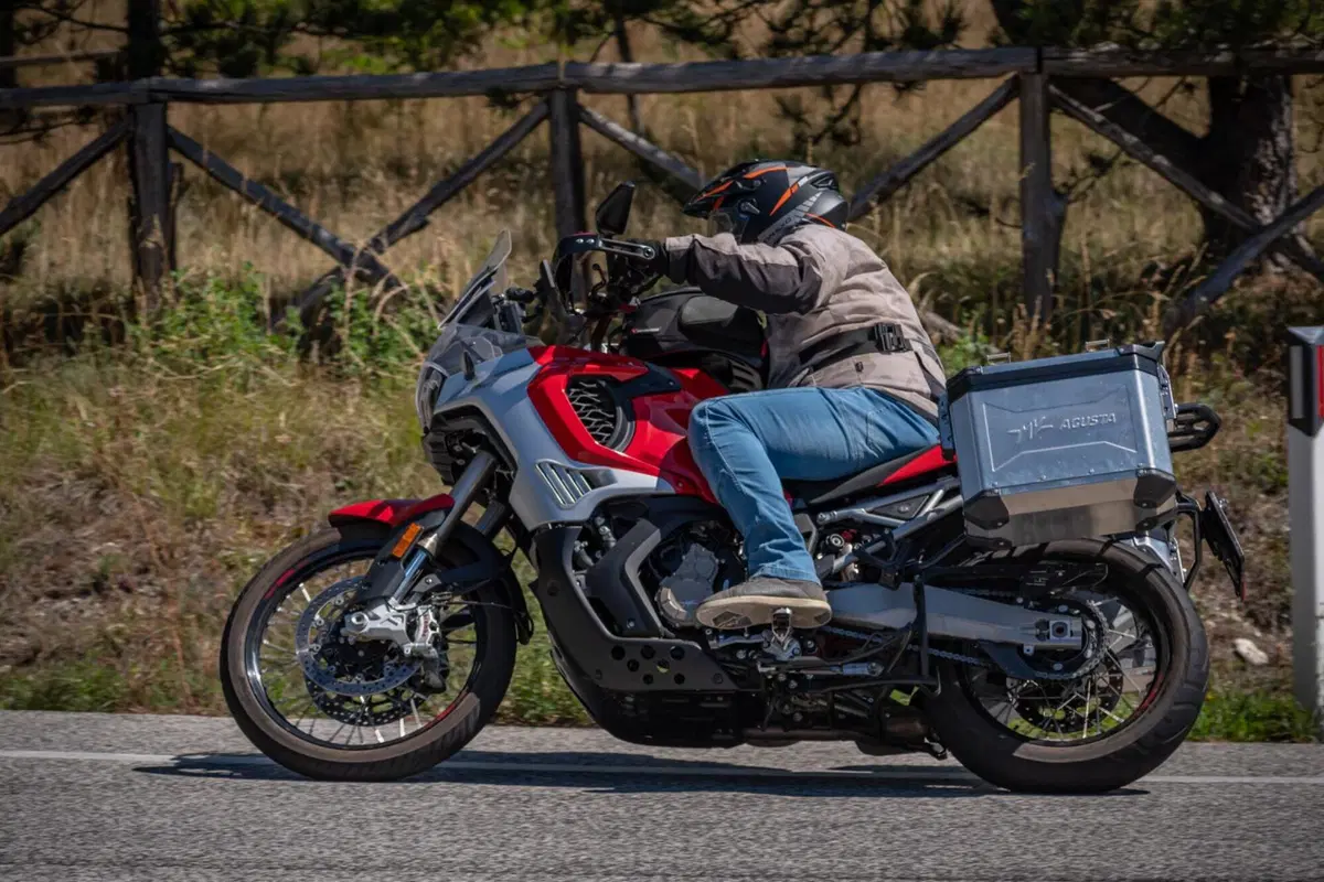 MV Agusta LXP Enduro Veloce (2024 - 25) (3)