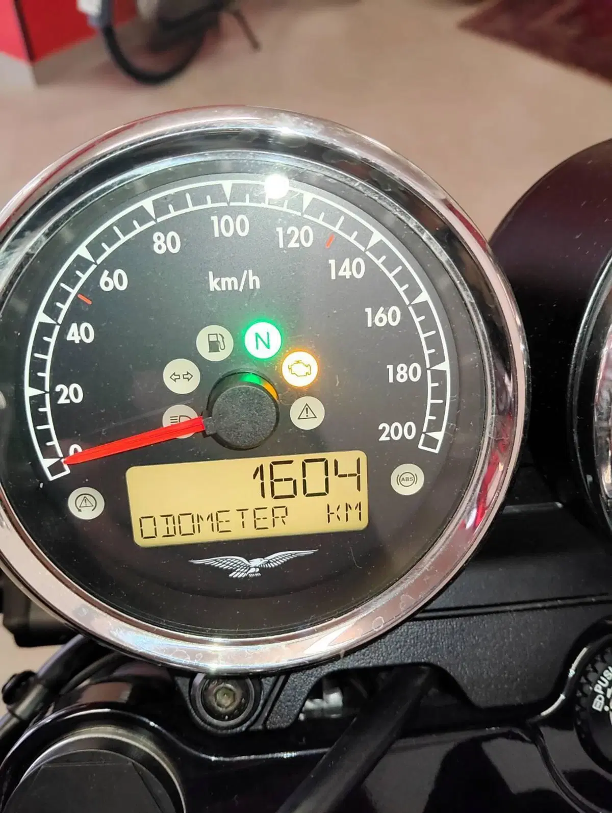 Moto Guzzi V7 III Special (2017 - 20) (5)