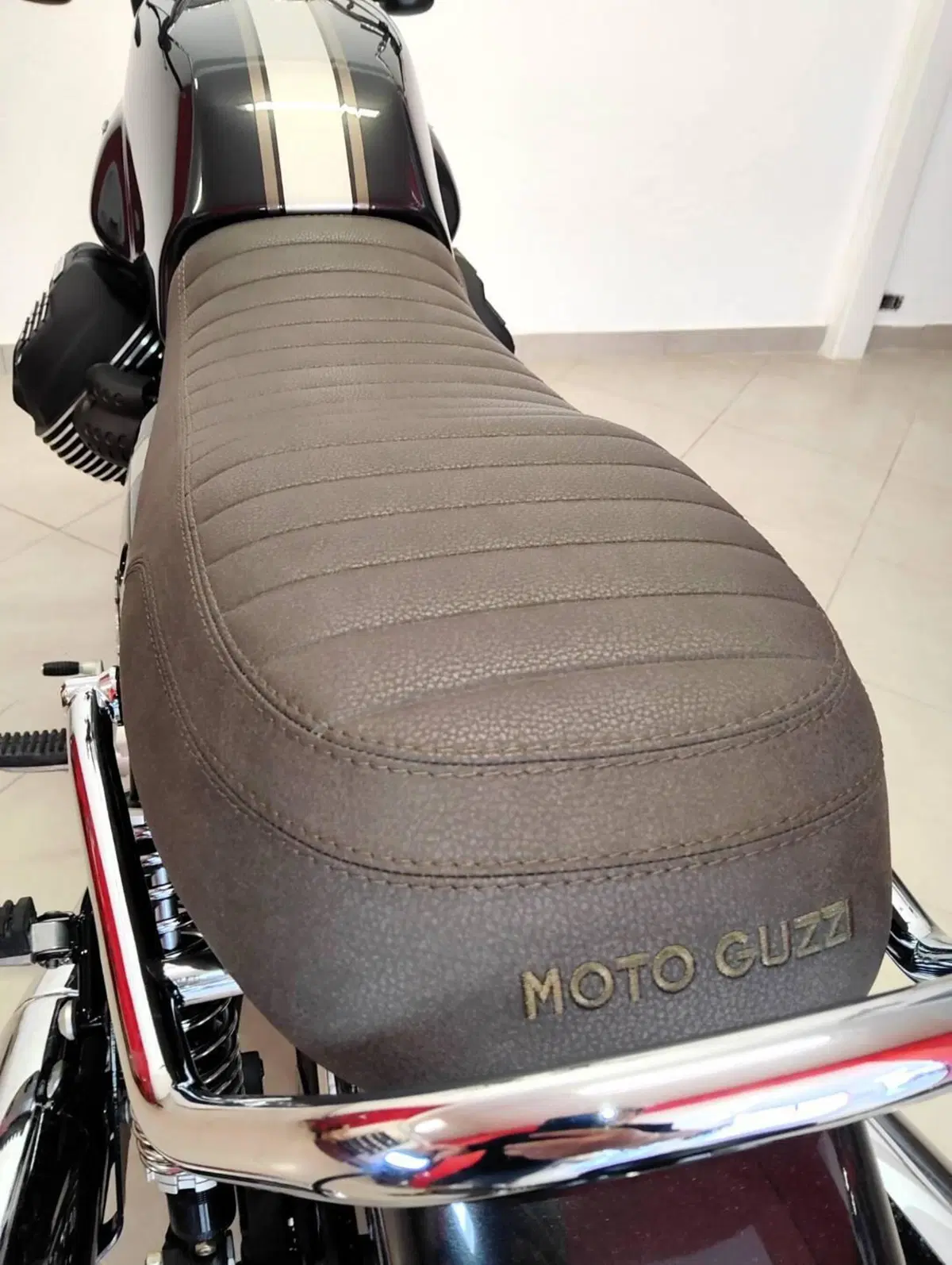 Moto Guzzi V7 III Special (2017 - 20) (11)