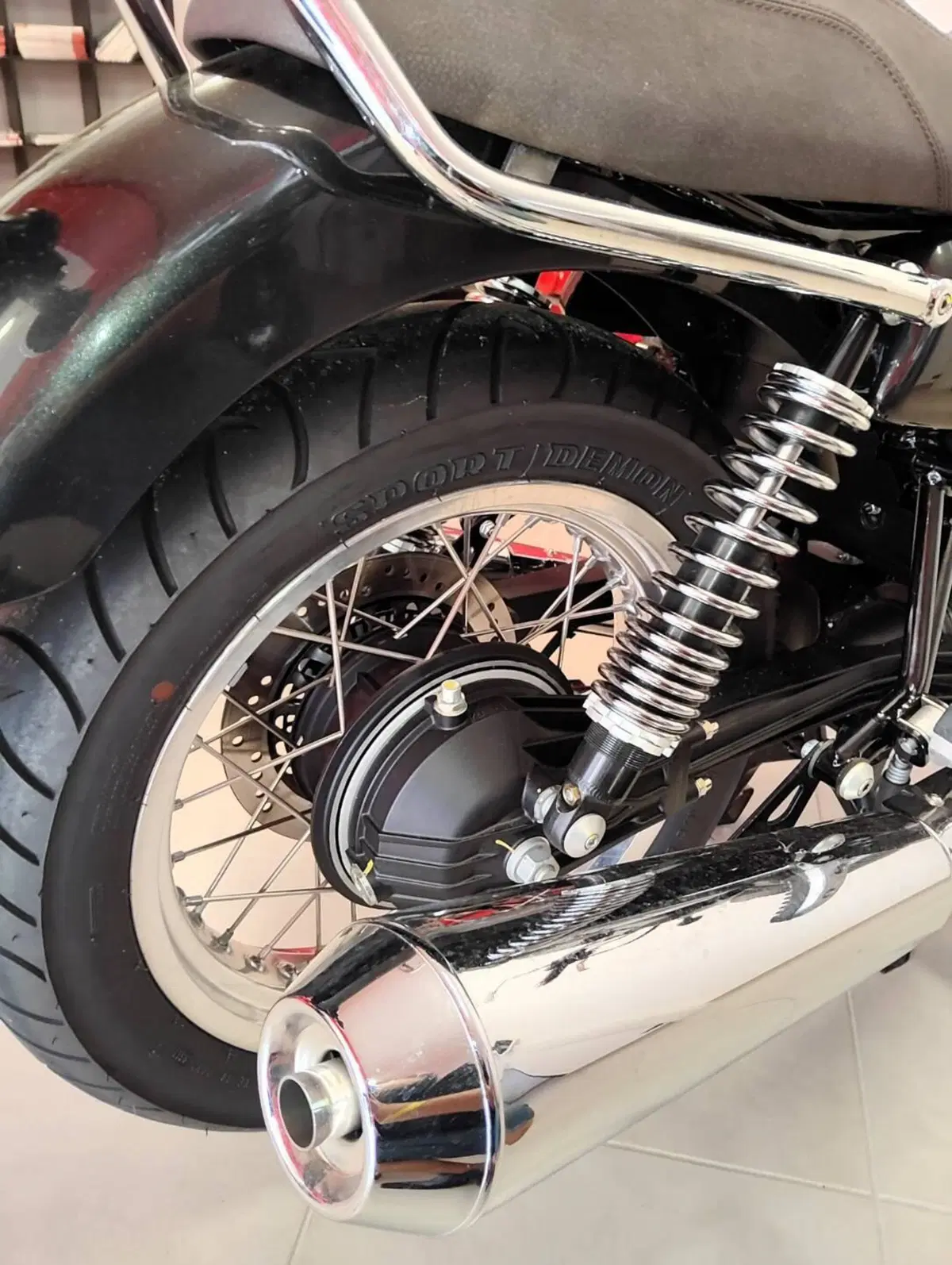 Moto Guzzi V7 III Special (2017 - 20) (16)