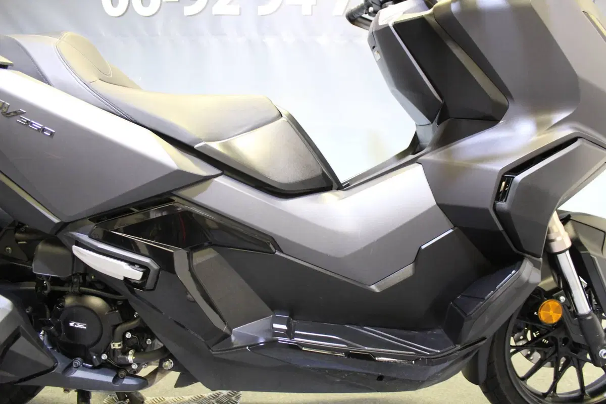Honda ADV 350 (2022 - 24) (9)