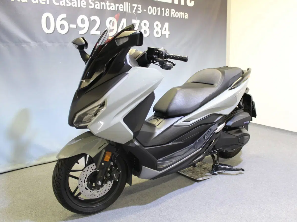 Honda Forza 350 (2022 - 24) (12)