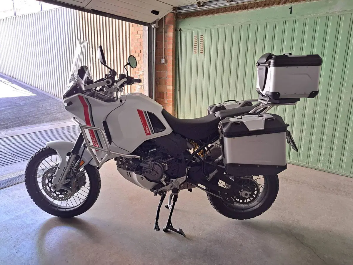 Ducati DesertX (2022 - 25)