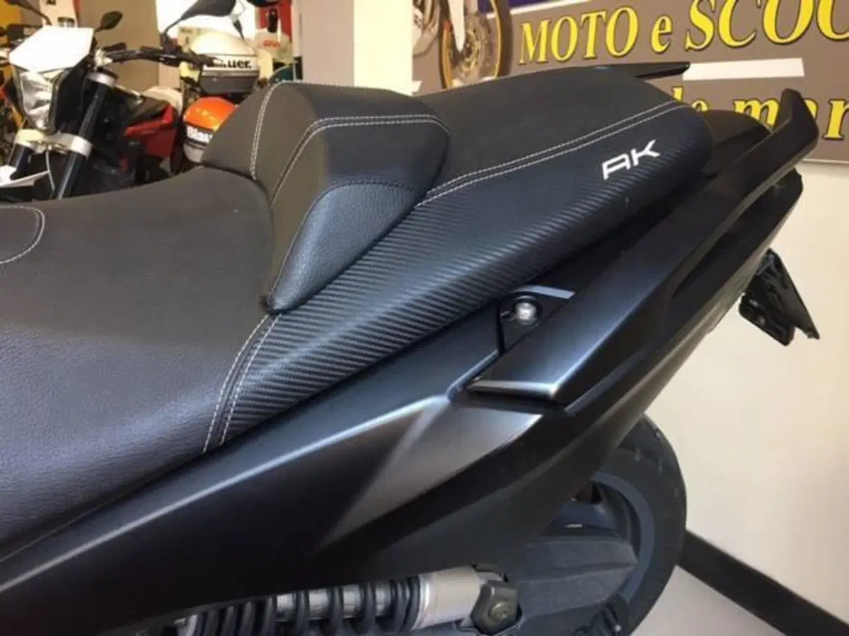Kymco AK 550 (2020) (2)