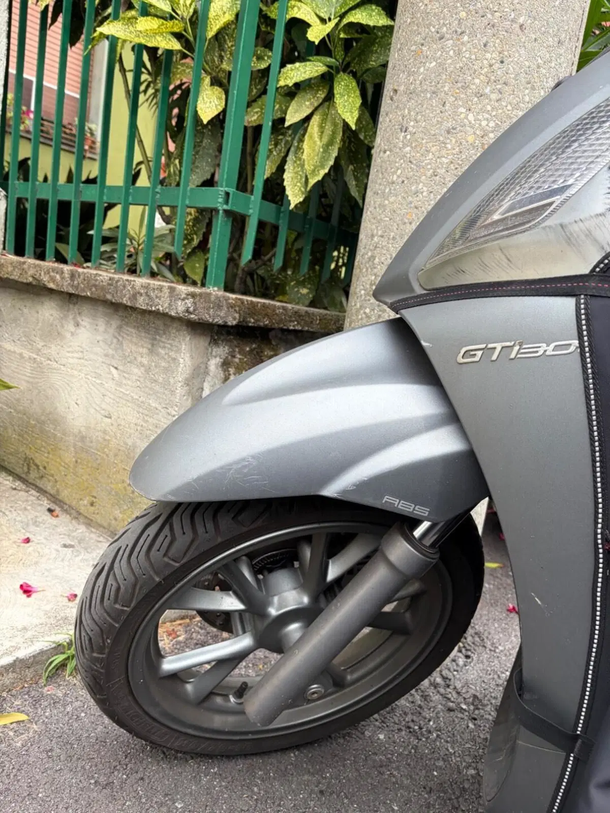 Kymco People 300i GT ABS (2016 - 20) (7)