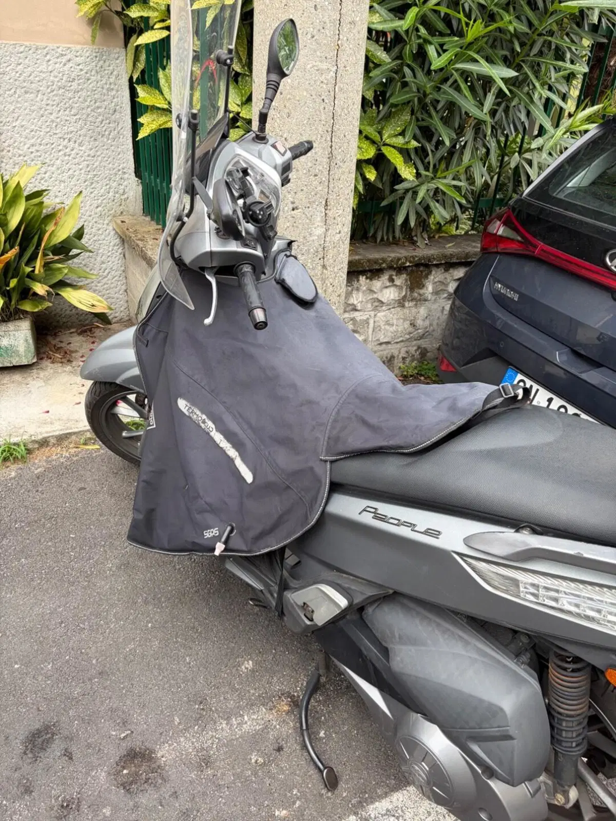 Kymco People 300i GT ABS (2016 - 20) (9)