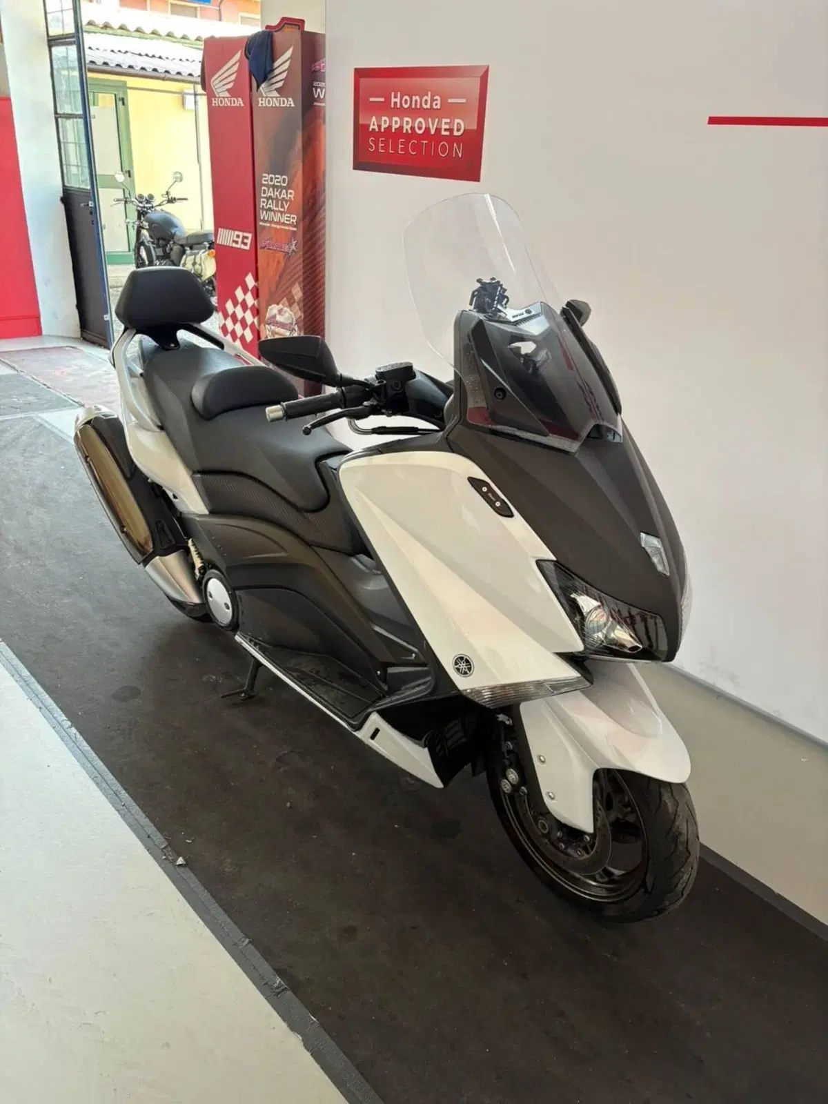 Yamaha T-Max 530 (2012 - 14) (4)