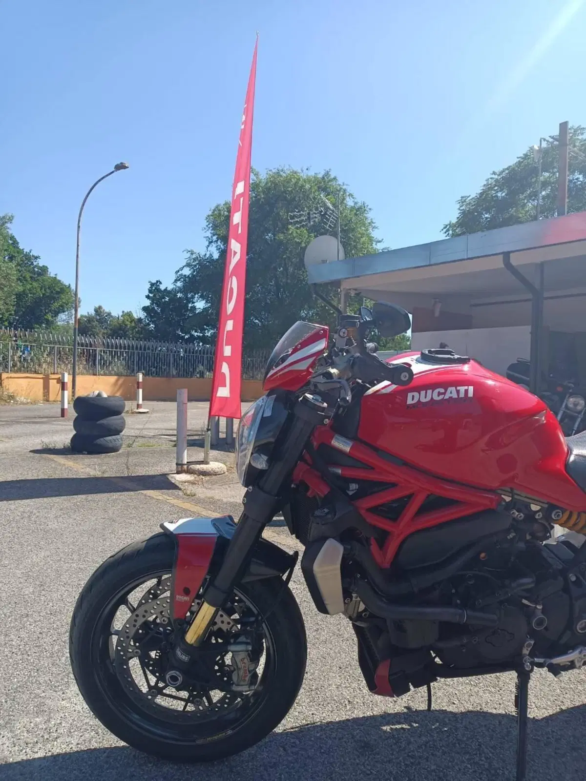 Ducati Monster 1200 R (2016 - 19) (8)