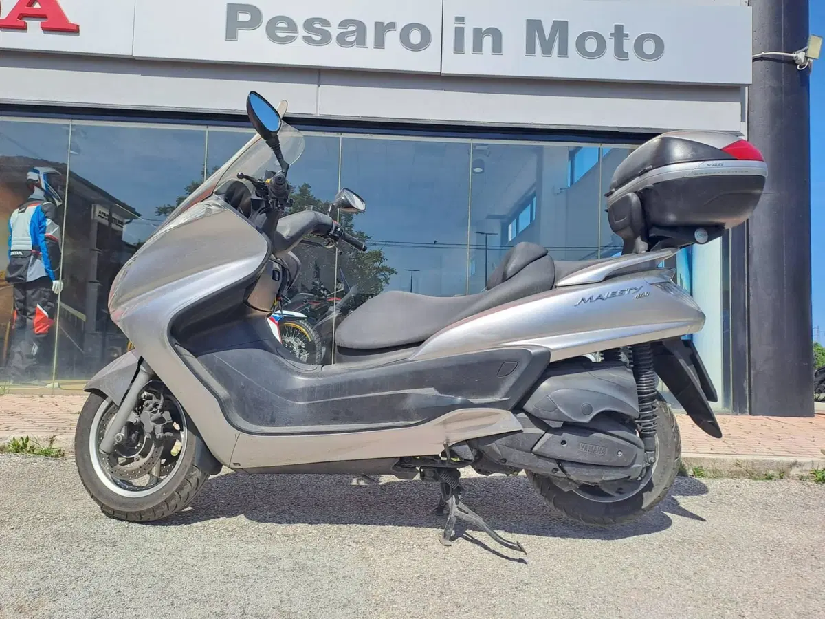 Yamaha Majesty 400 (2004 - 08) (2)