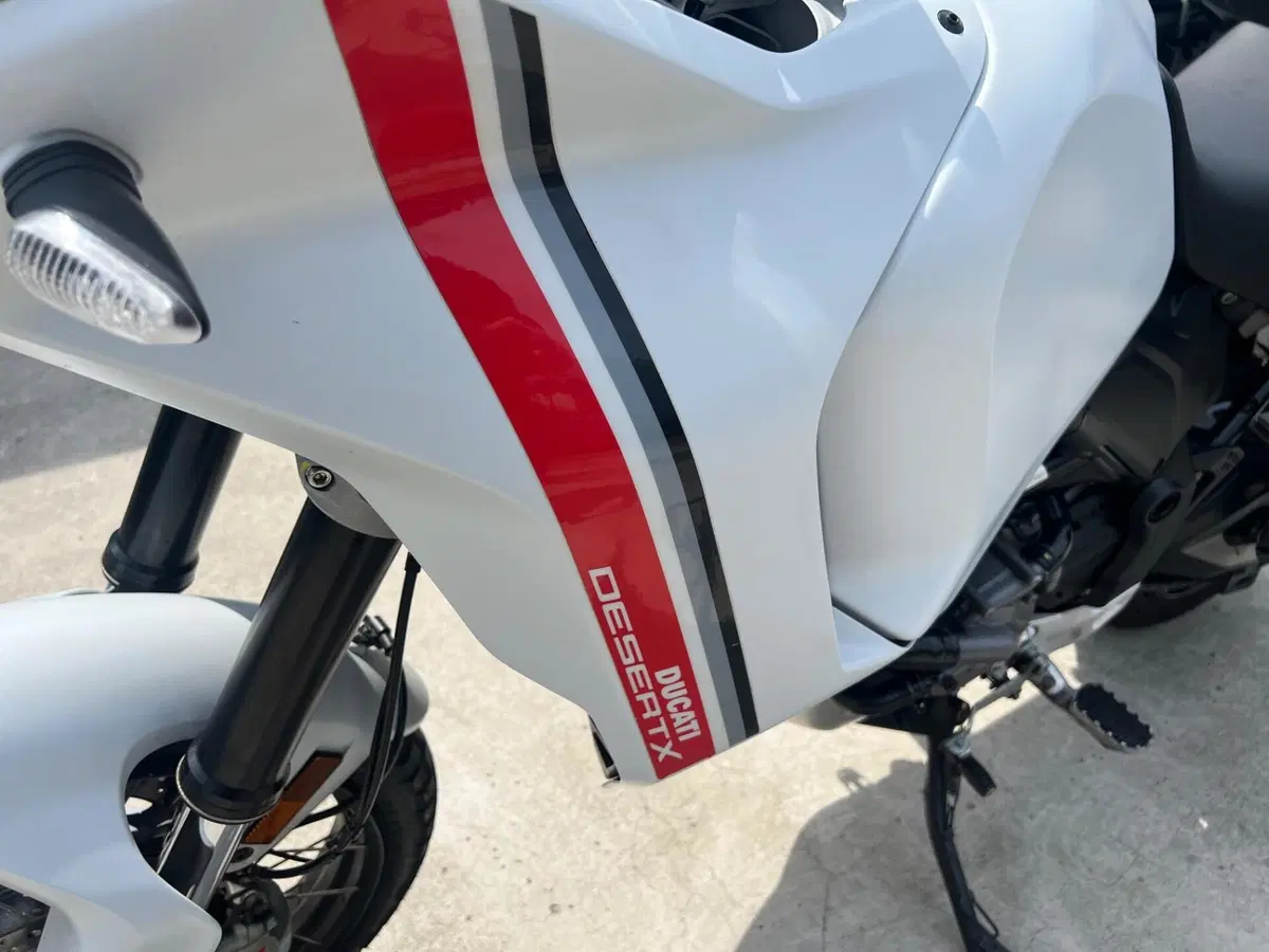 Ducati DesertX (2022 - 25) (8)