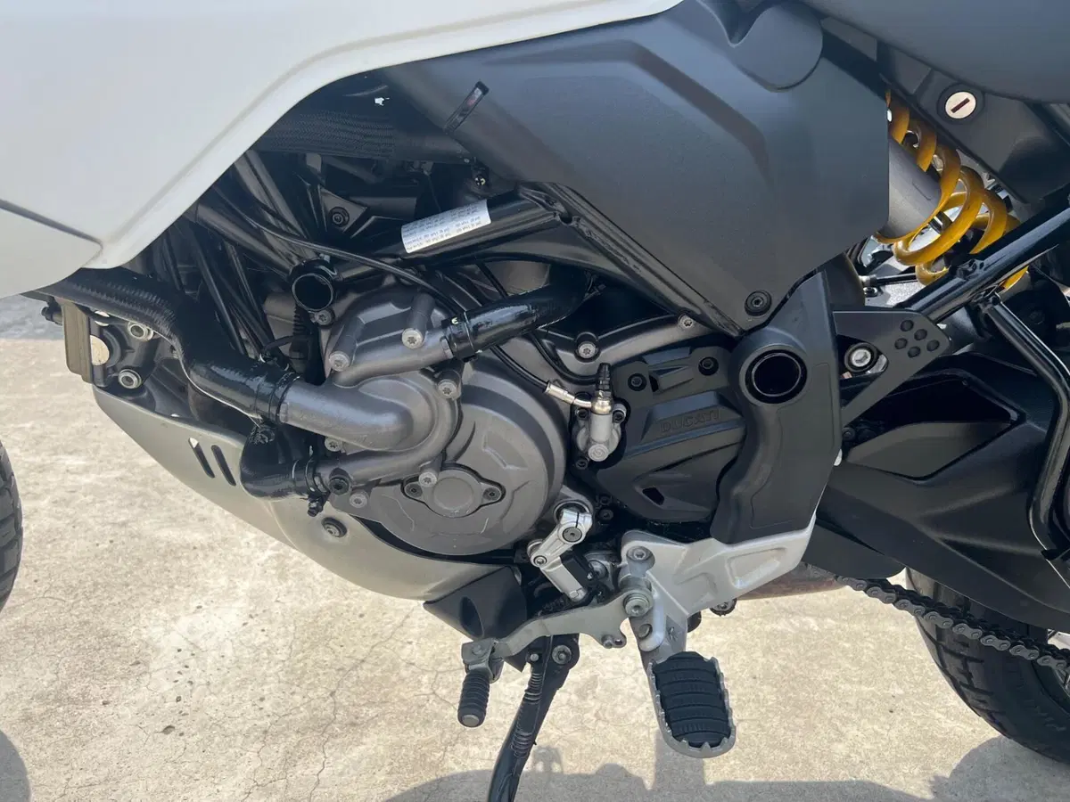 Ducati DesertX (2022 - 25) (14)