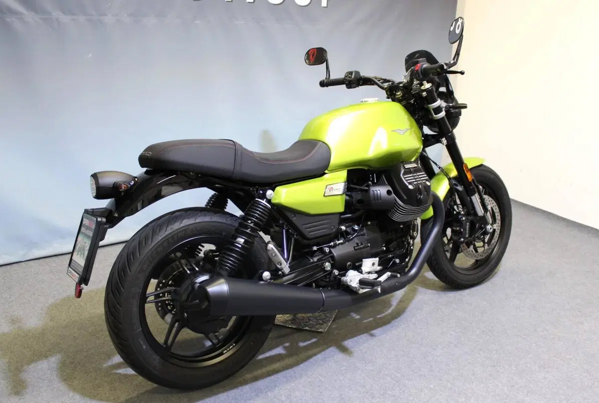 Moto Guzzi V7 Sport (2025 - 26) (4)