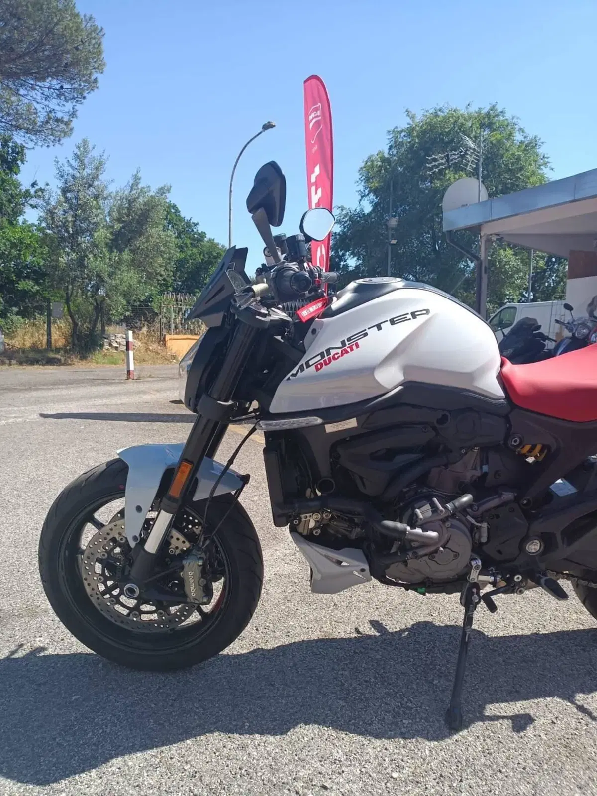Ducati Monster 937 + (2021 - 25) (4)