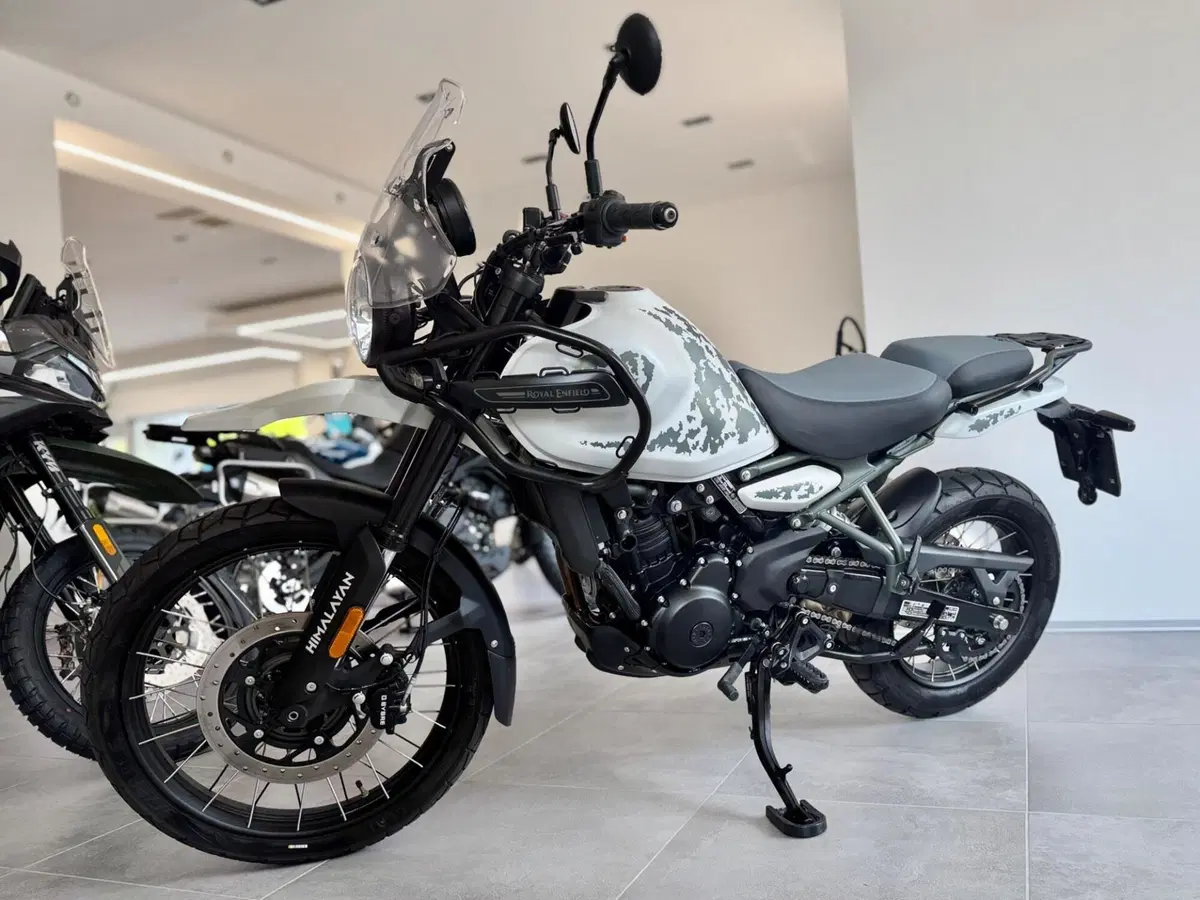 Royal Enfield Himalayan 450 Tubeless (2024 - 26) (2)