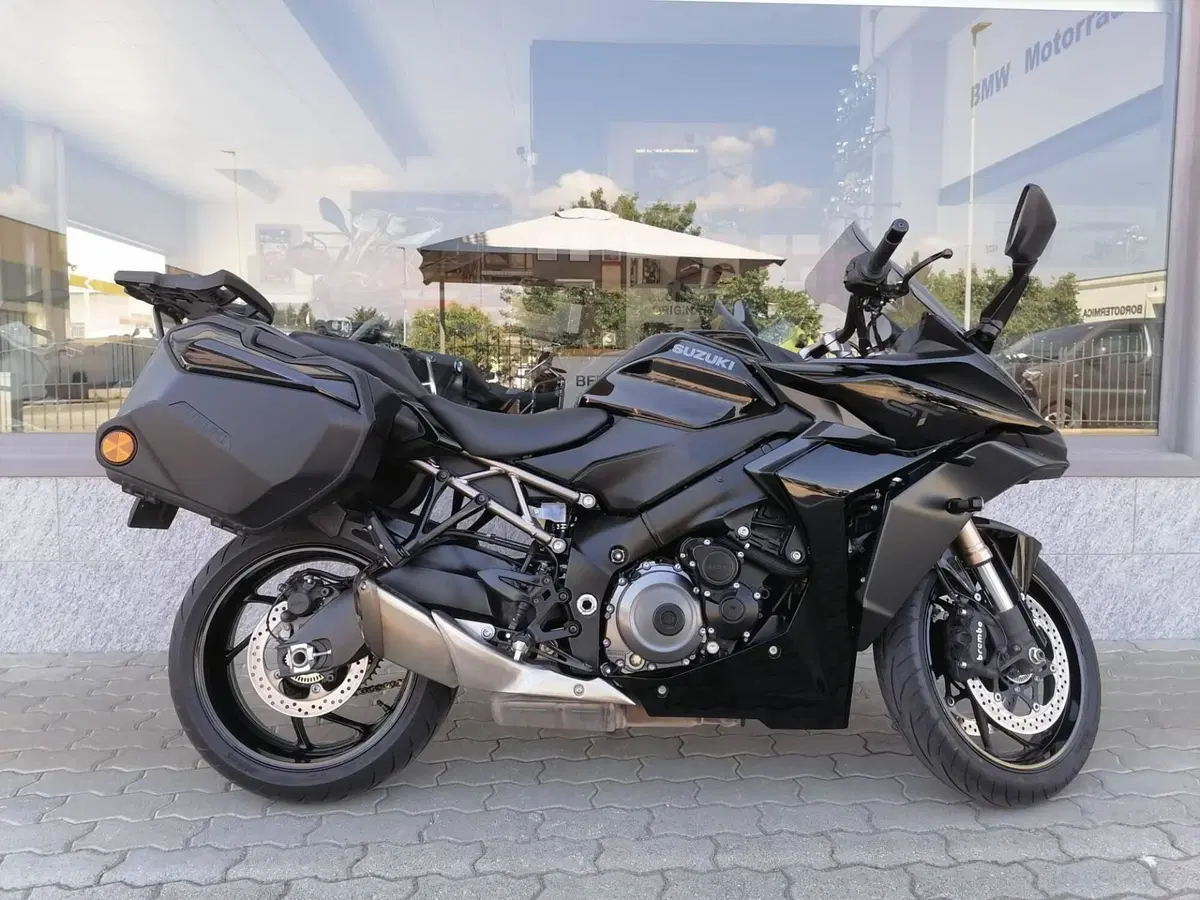 Suzuki GSX-S1000GT (2022 - 24)