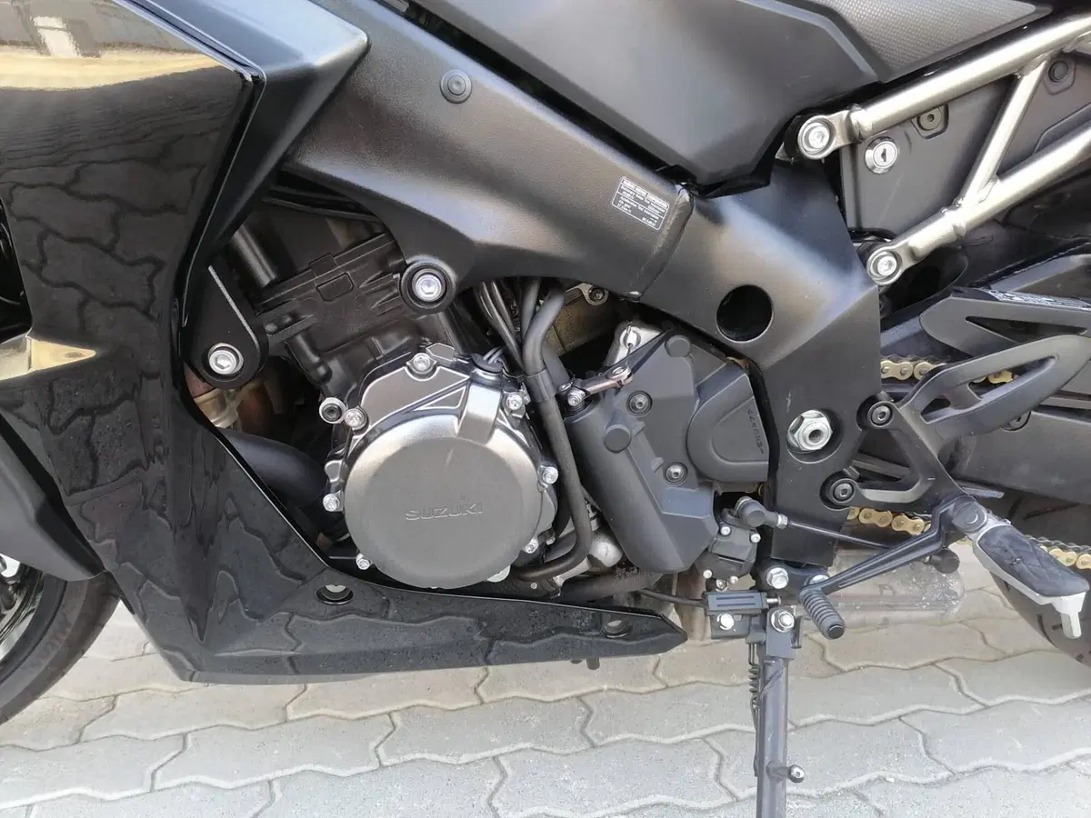 Suzuki GSX-S1000GT (2022 - 24) (7)