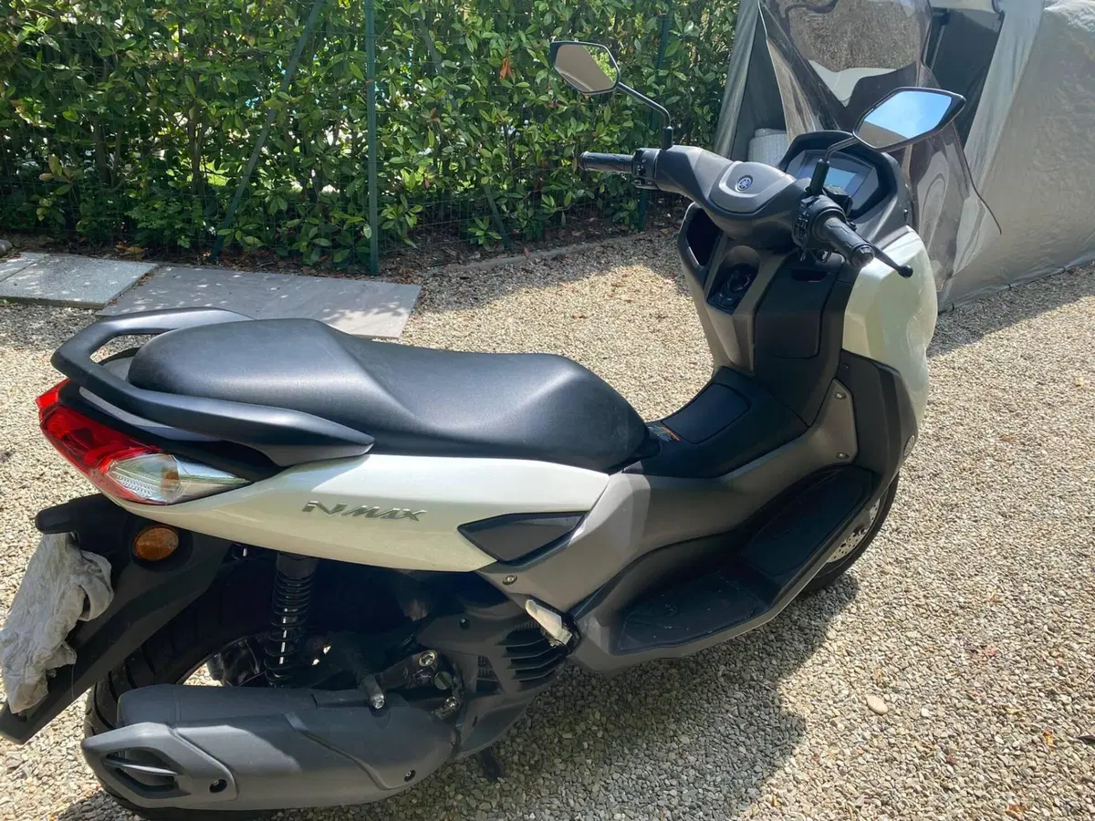 Yamaha N-Max 125 (2021 - 24) (6)