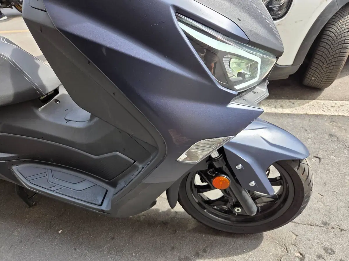 Sym Joymax 300 Z+ (2021 - 24) (5)