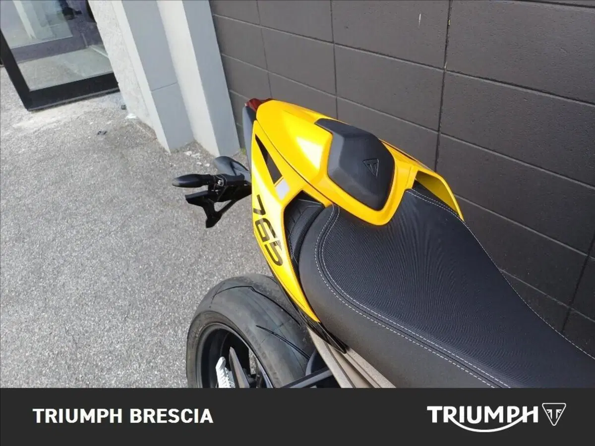 Triumph Street Triple 765 RS (2023 - 26) (4)