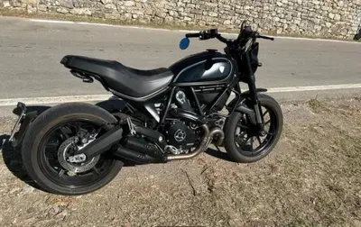 Ducati Scrambler 800 Icon Dark (2021 - 22) usata