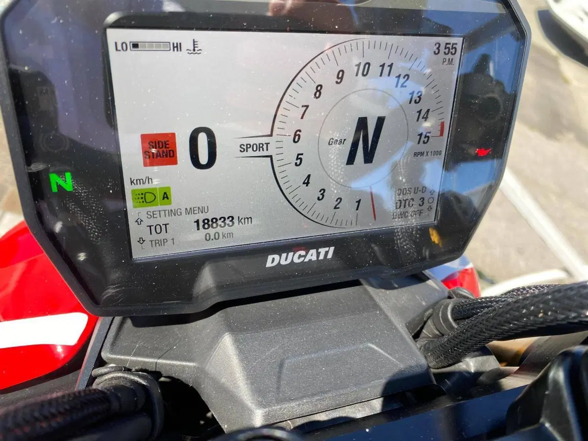 Ducati Streetfighter V4 1100 S (2020) (3)