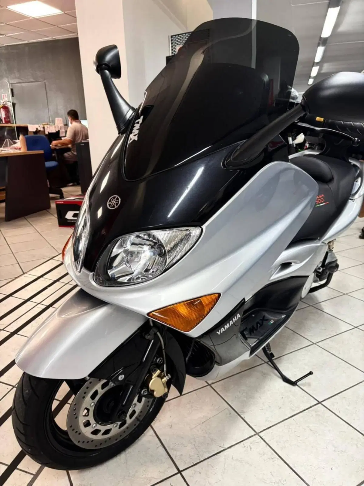 Yamaha T-Max 500 (2004 - 07) (7)