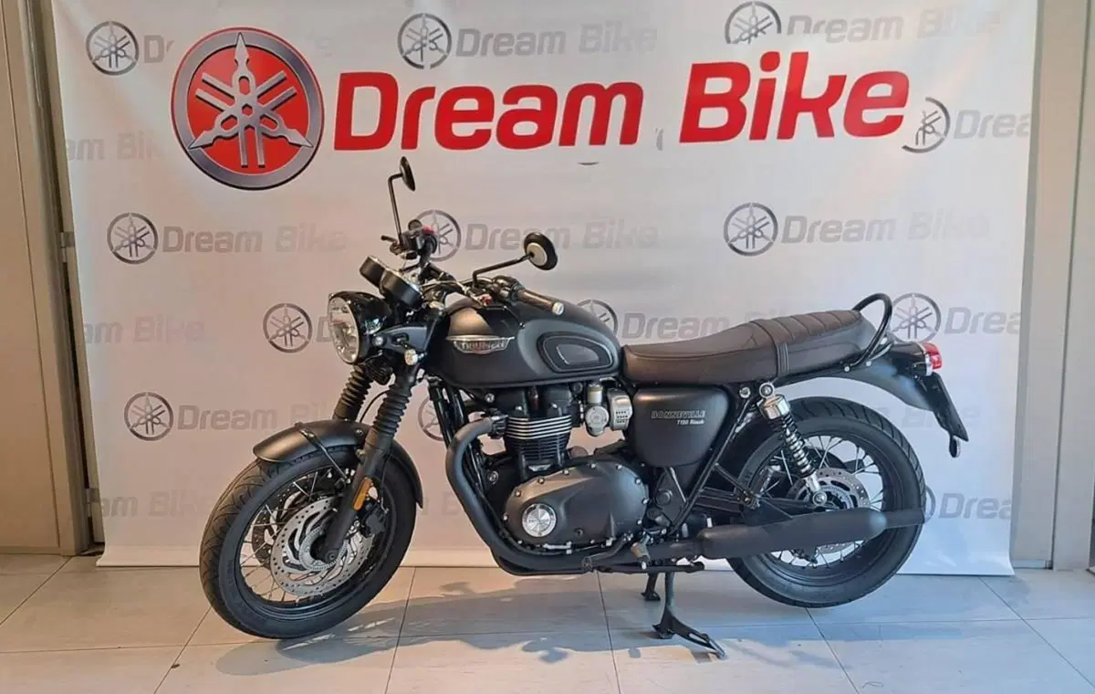 Triumph Bonneville T120 (2021 - 25) (2)