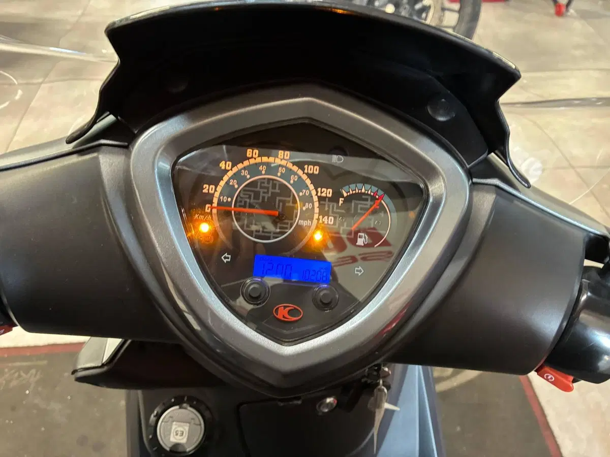 Kymco Agility 200i R16 + (2021 - 25) (6)