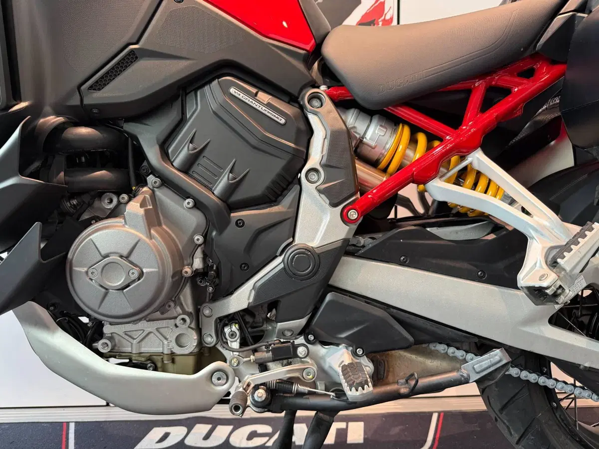 Ducati Multistrada V4 S (2021 - 24) (11)