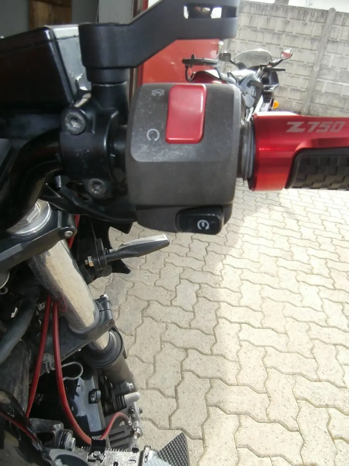 Kawasaki Z 750 (2003 - 06) (19)