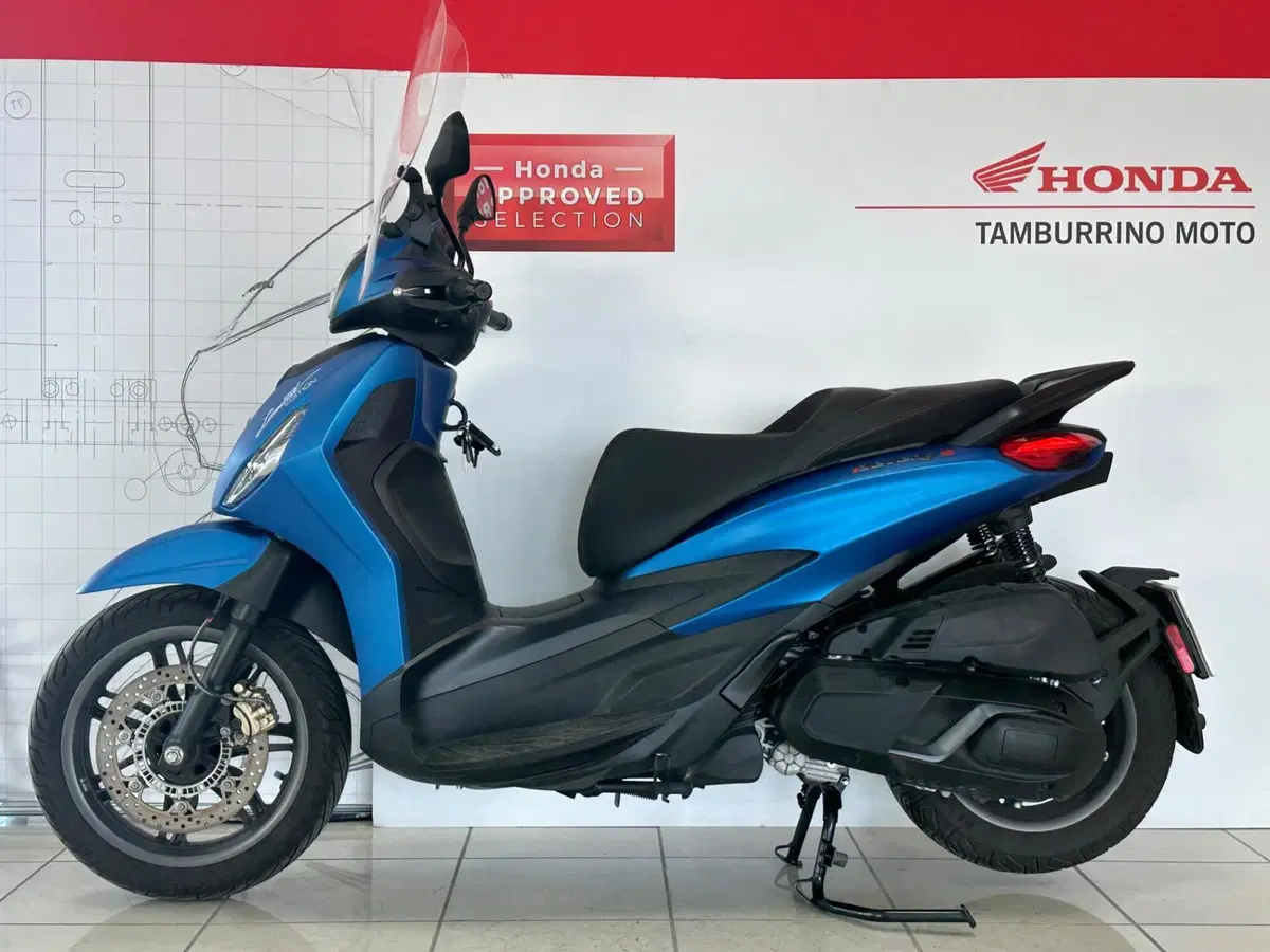 Piaggio Beverly 400 (2025 - 26) (2)