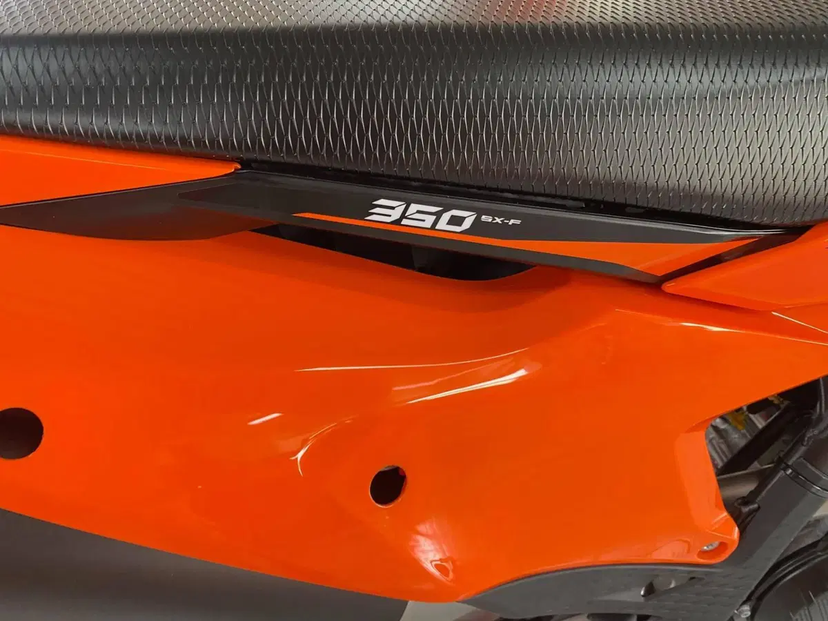 KTM 350 SX-F (2027) (3)