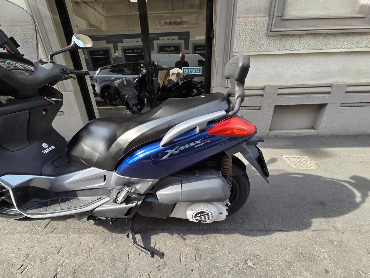 Yamaha X-Max 250 (2007 - 09) (5)