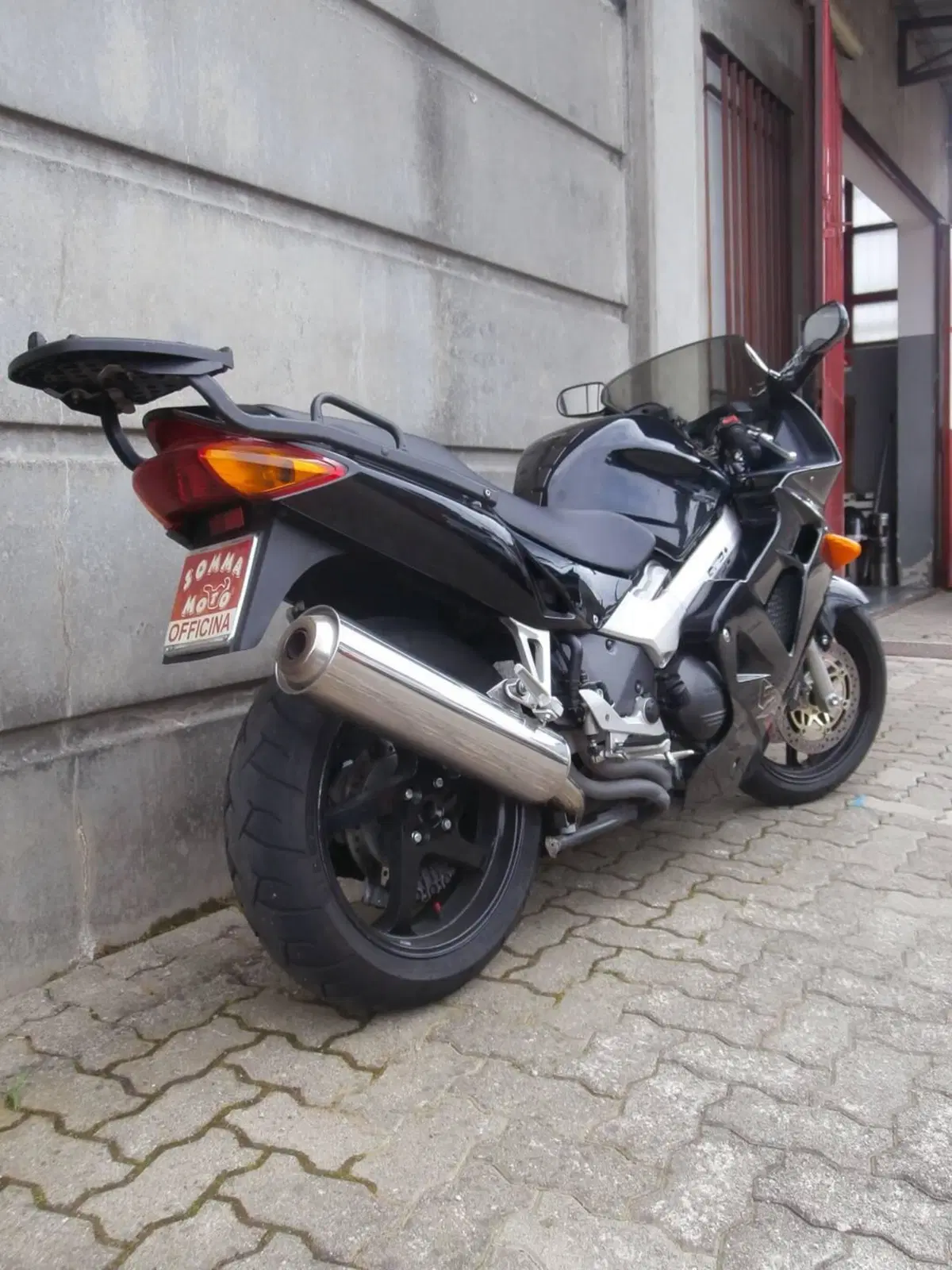 Honda VFR 800 (1998 - 01) (5)