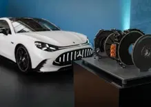 Mercedes avvia la produzione in serie del motore a flusso assiale a Berlino: è rivoluzione per l'elettrico ad alte prestazioni