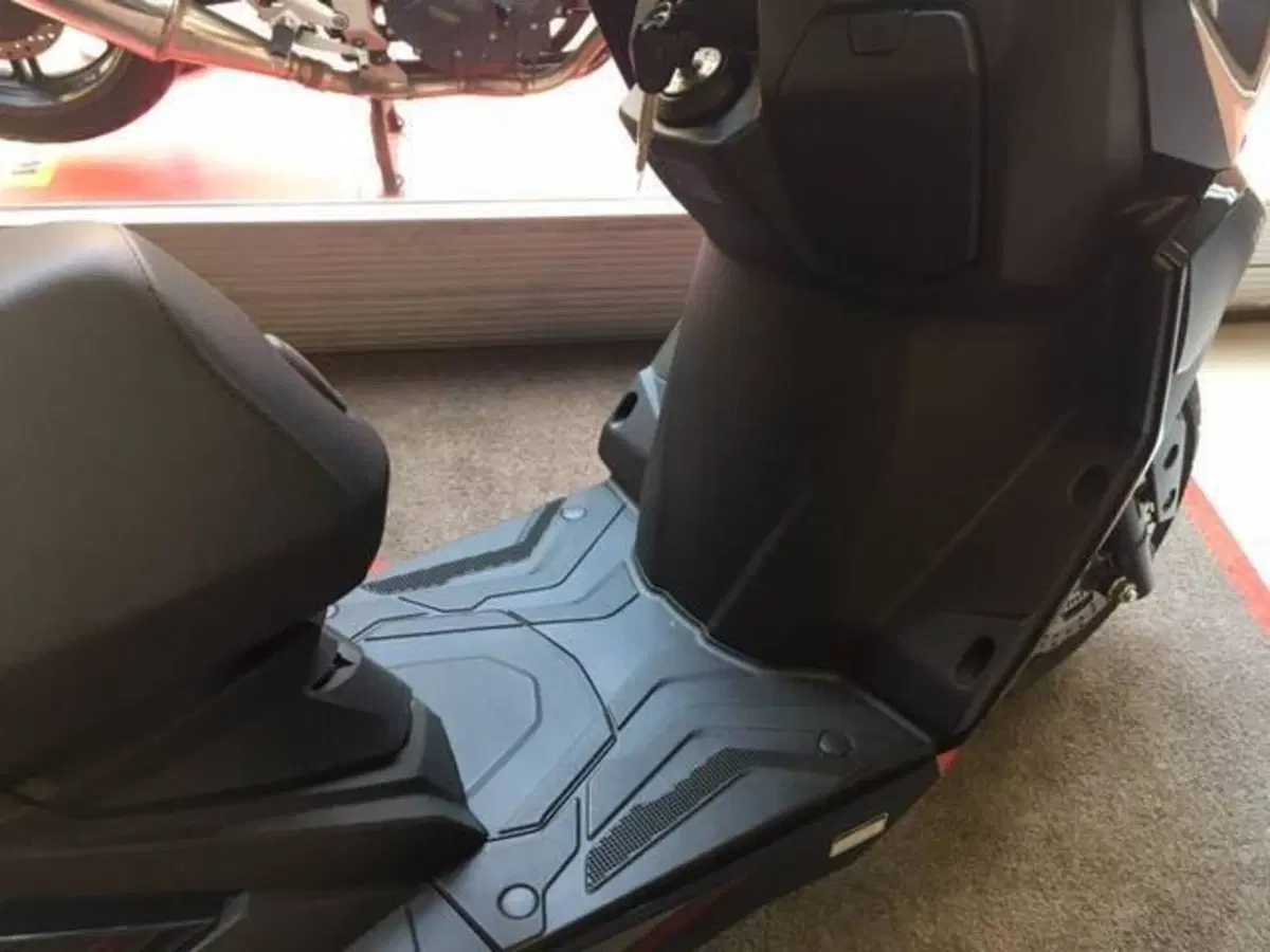Kymco Dink 125 Flat (2023 - 26) (3)