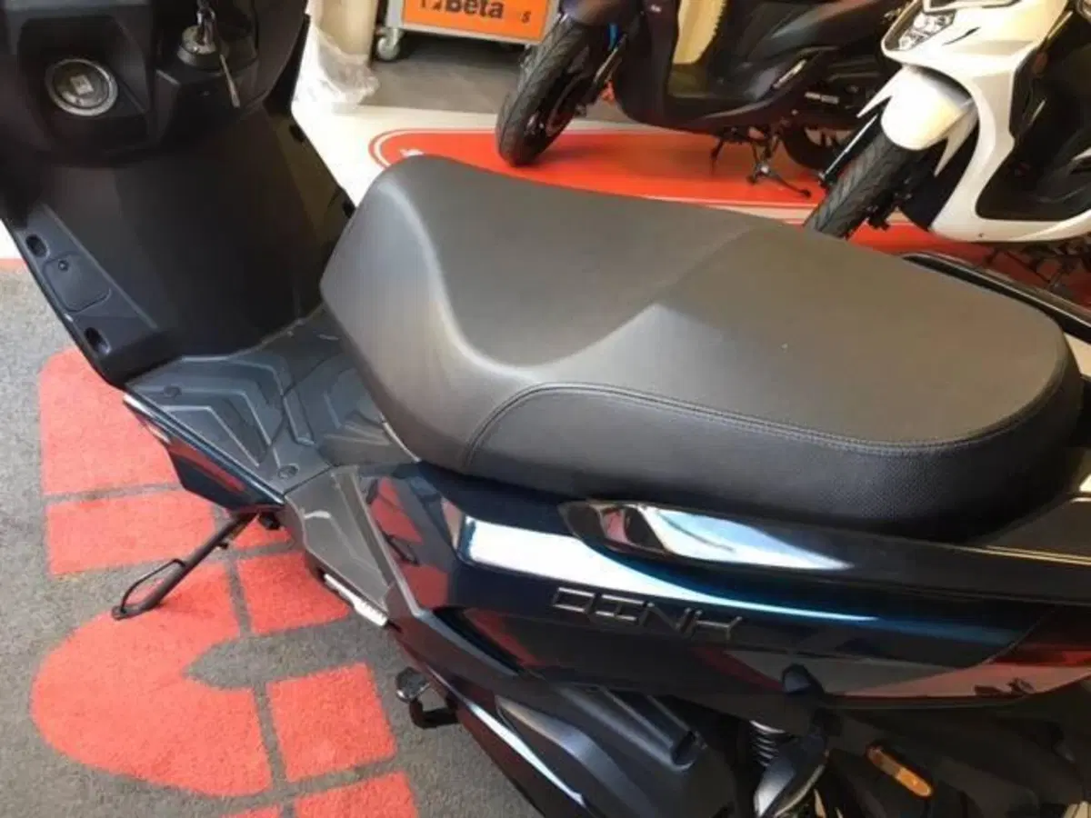Kymco Dink 125 Flat (2023 - 26) (4)