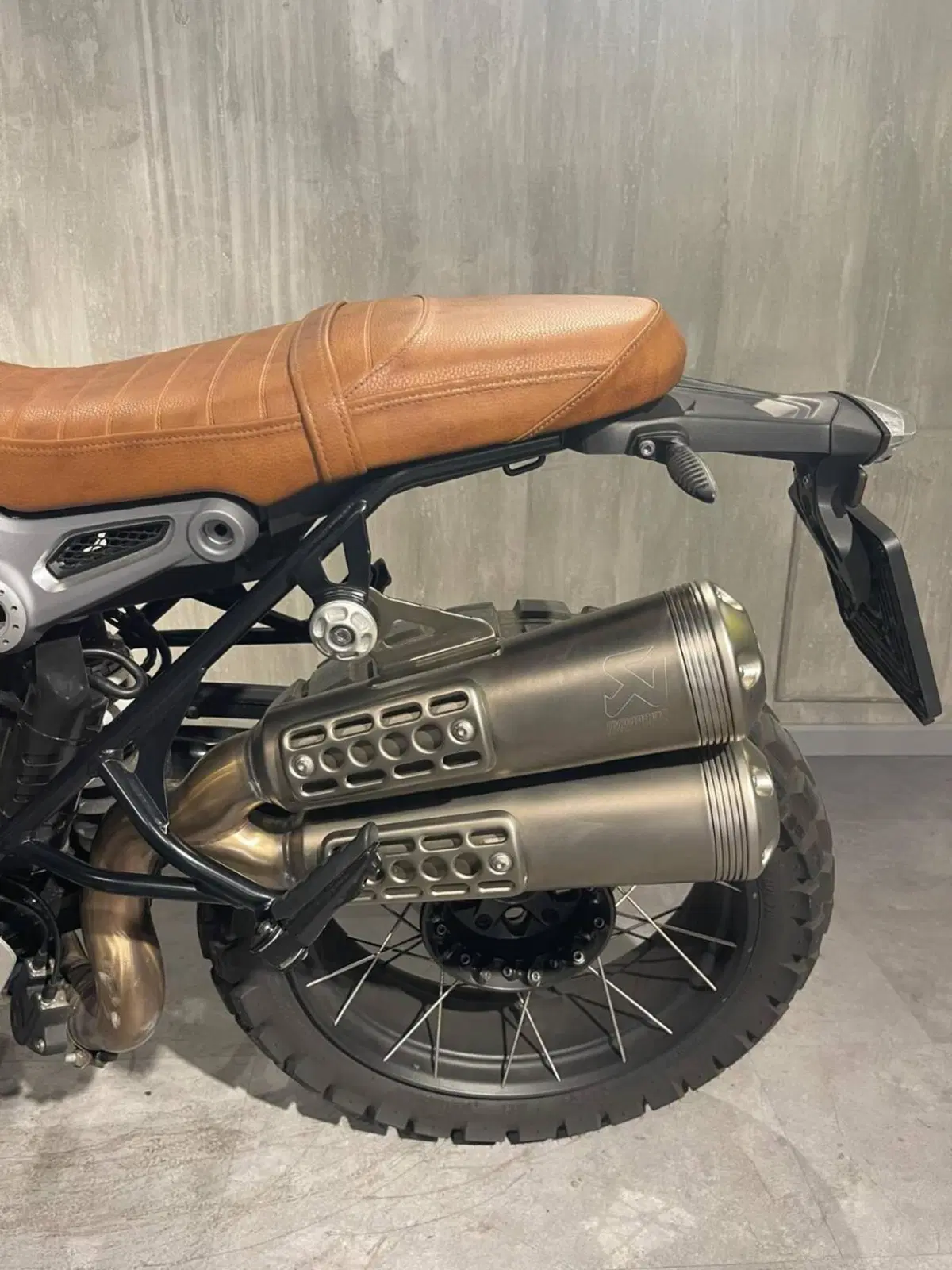 Bmw R nineT 1200 Scrambler (2016 - 20) (3)