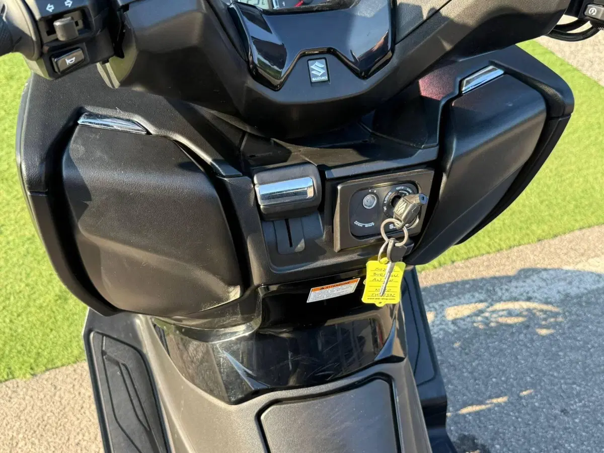 Suzuki Burgman AN 400 (2017 - 20) (11)