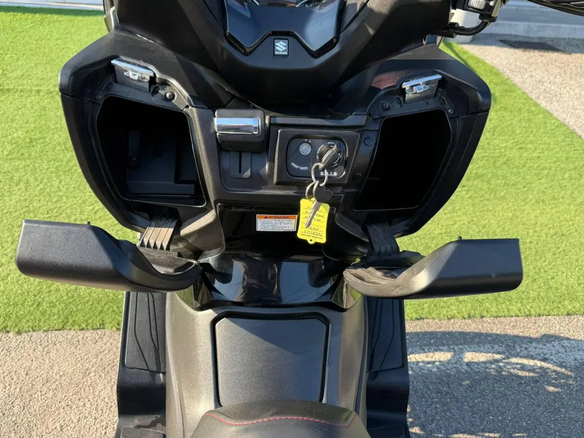 Suzuki Burgman AN 400 (2017 - 20) (13)