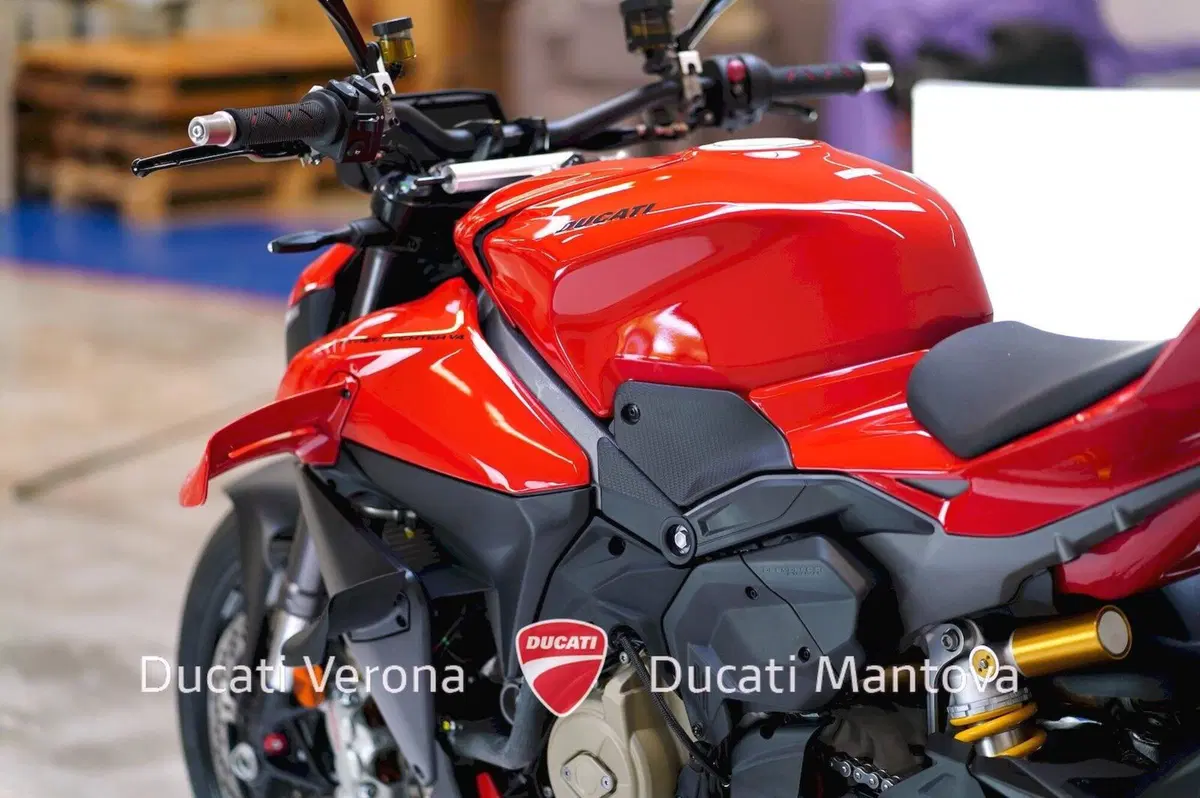 Ducati Streetfighter V4 (2025 - 26) (15)