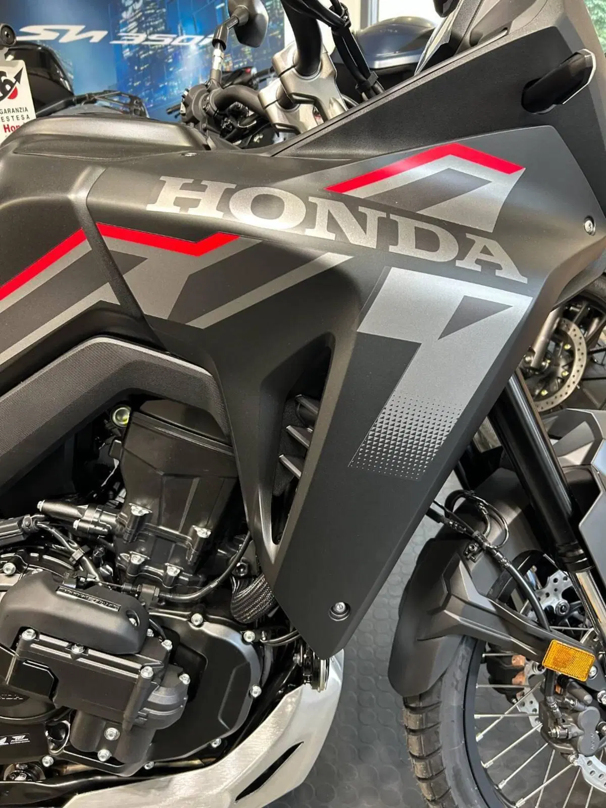 Honda Transalp XL750 (2026) (2)