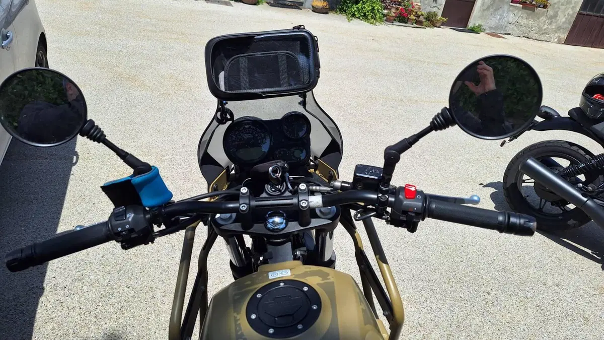 Royal Enfield Himalayan 411 (2021 - 24) (6)