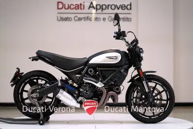 Ducati Scrambler 800 Icon Dark (2021 - 22) usata