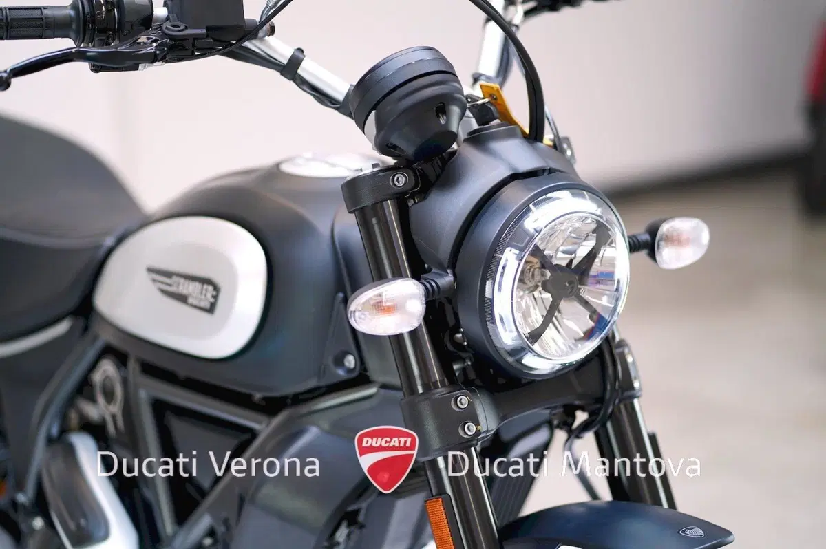 Ducati Scrambler 800 Icon Dark (2021 - 22) (9)